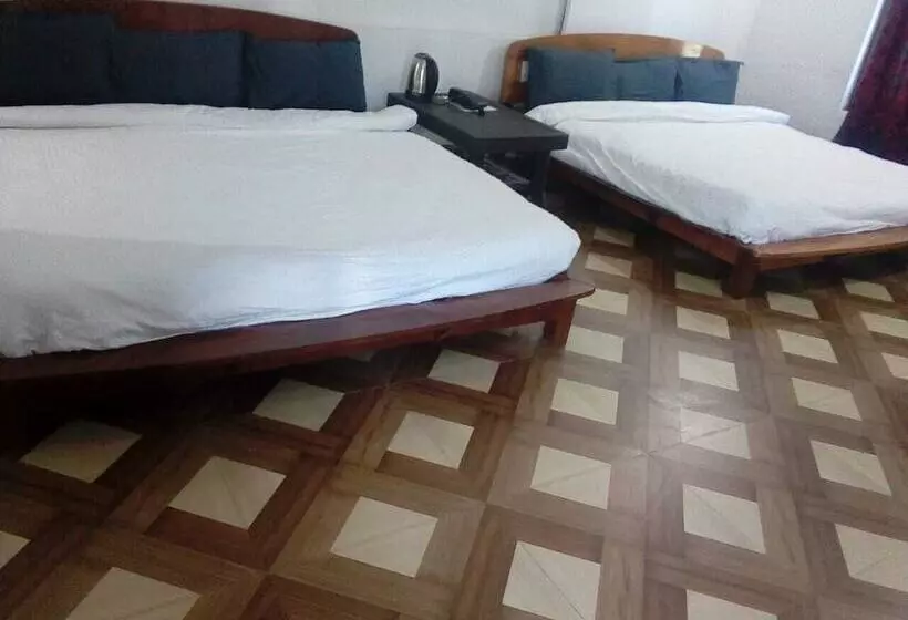 Hotelli Dtr Jungle Hideaways