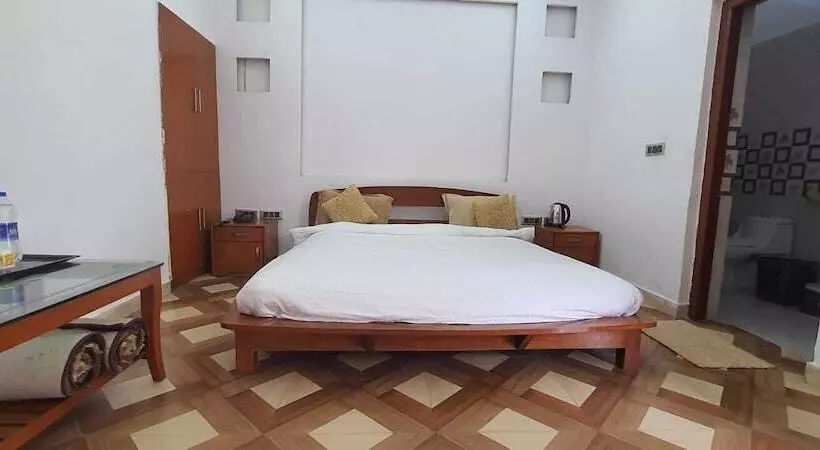 Hotelli Dtr Jungle Hideaways