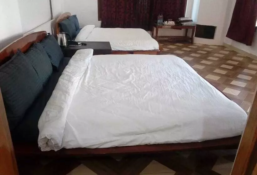 Hotelli Dtr Jungle Hideaways