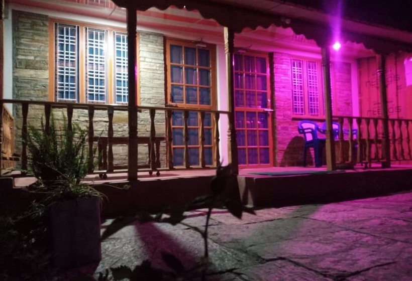 Hotel Gorooomgo Himalayan Hills Homestay