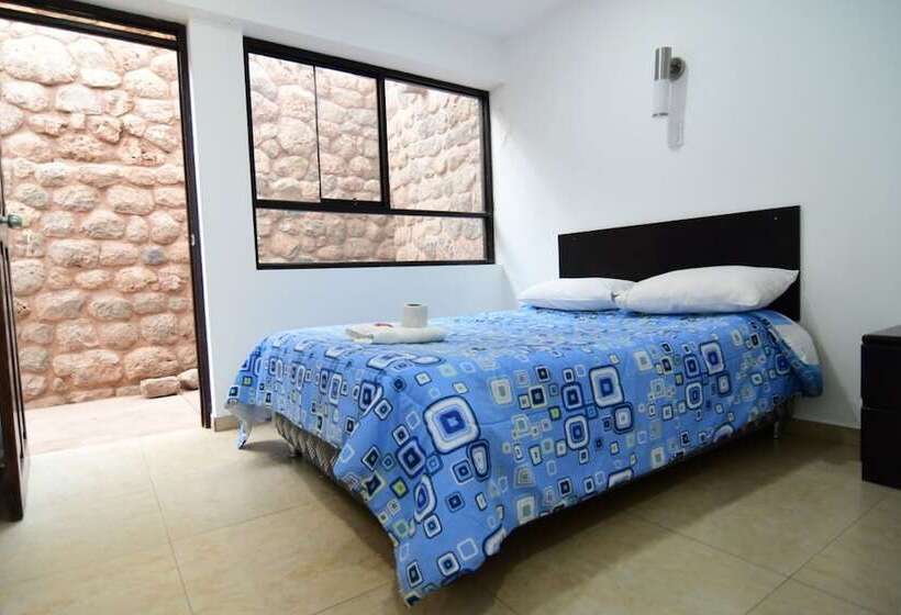 Otel Llaqta Wasi Inn