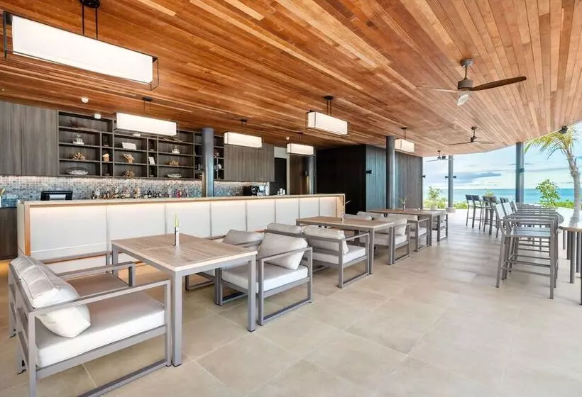 هتل Madifushi Private Island