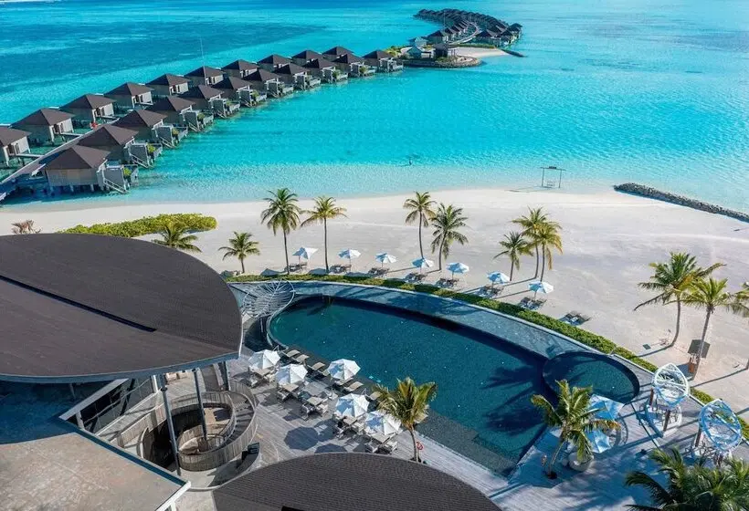 هتل Madifushi Private Island