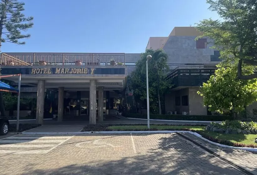 Hotelli Marjorie  Y