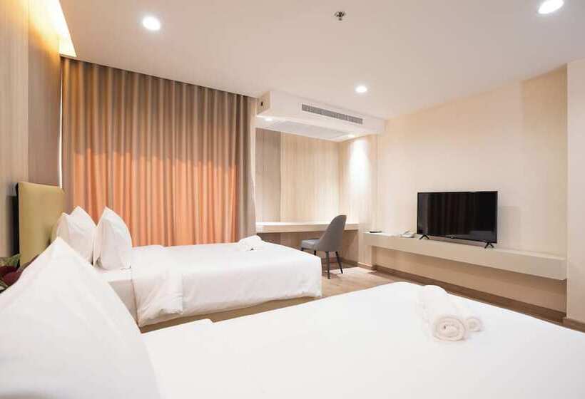 Отель Oriole Residence