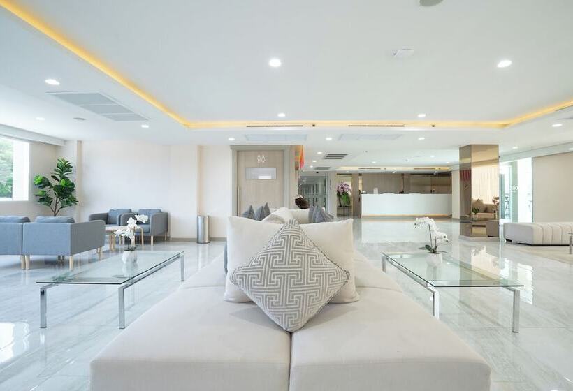 Отель Oriole Residence