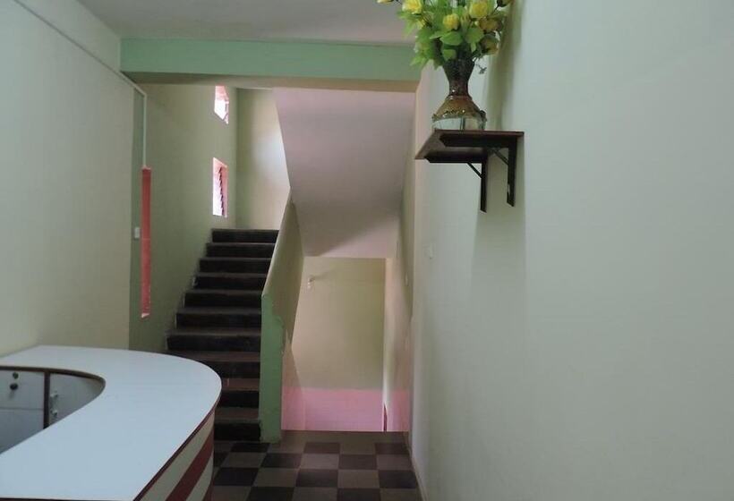 Hotelli Room Maangta 327 Panjim