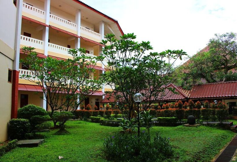 Hotel Wisma Makara Suite Powered By Archipelago