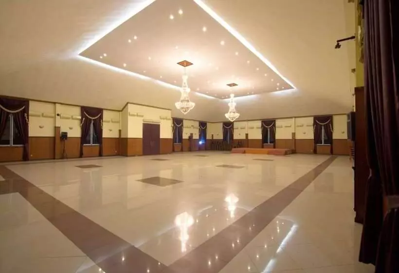 Hotelli Wisma Makara Suite Powered By Archipelago