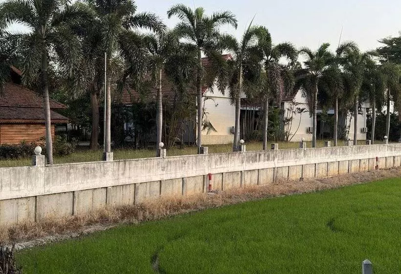 モーテル Maingam Resort