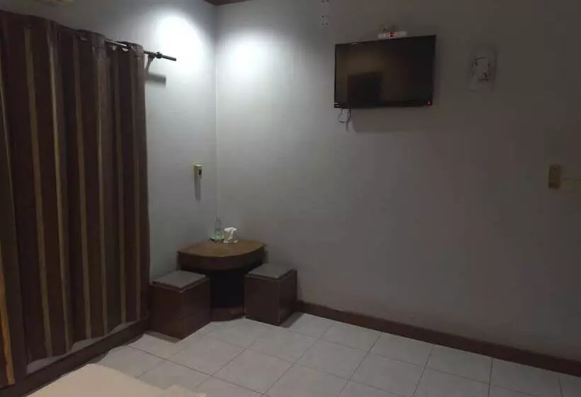 モーテル Maingam Resort