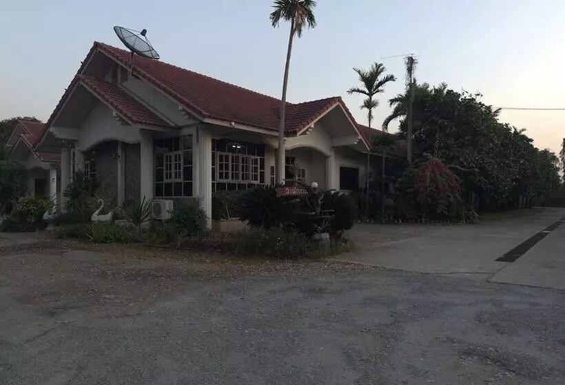 モーテル Maingam Resort