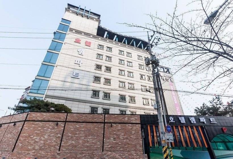 Motel Suwon Guundong Rampart
