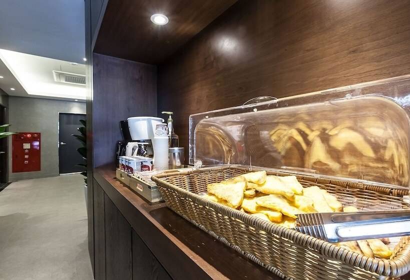 Motel Suwon Guundong Rampart