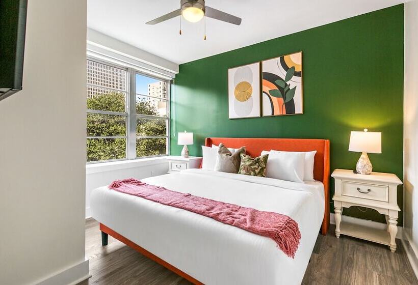 Big Easy Elegance 4br Condo In Nola