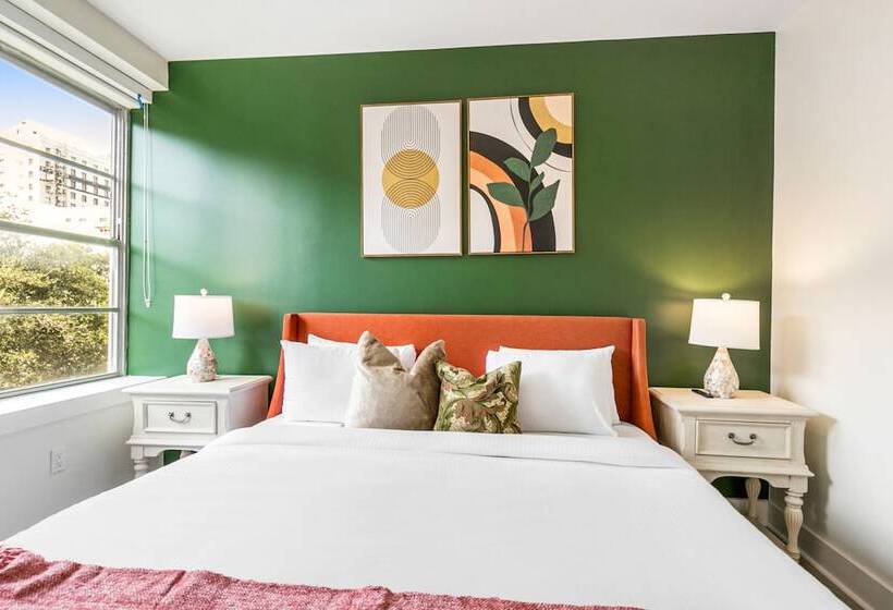 Big Easy Elegance 4br Condo In Nola