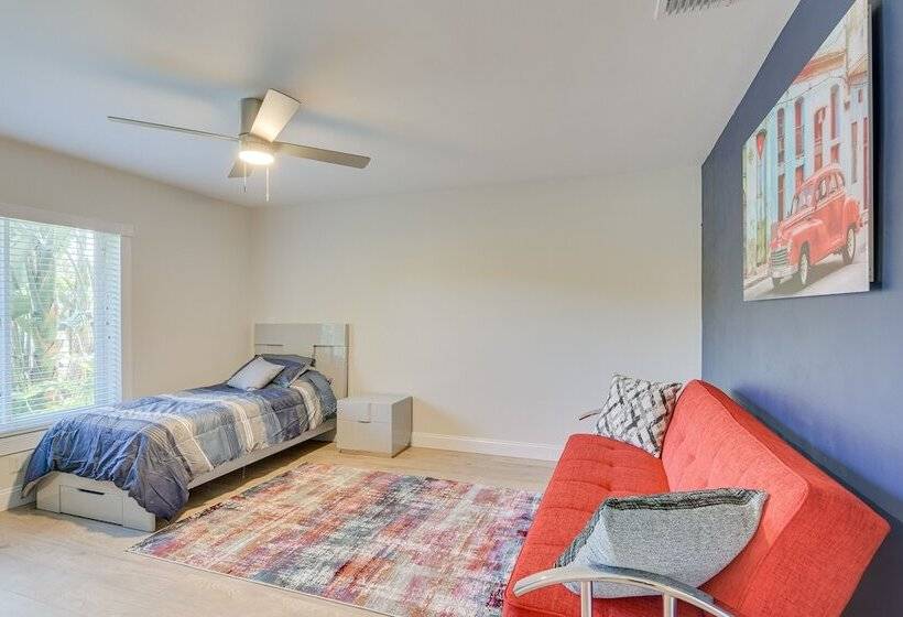 Canal Front Fort Lauderdale Oasis W/ Boat Dock!