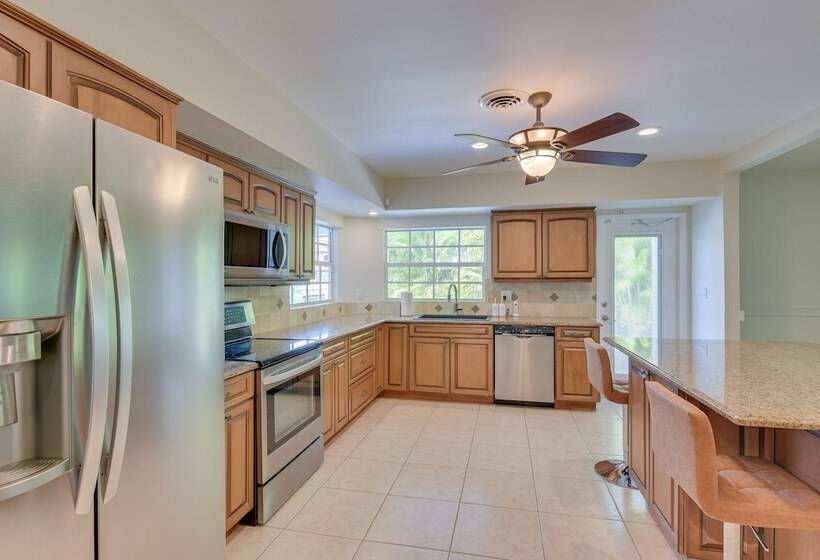 Canal Front Fort Lauderdale Oasis W/ Boat Dock!