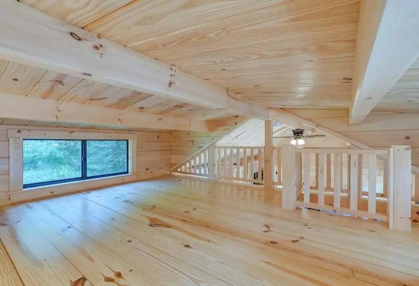 Catskills Tiny Home Cabin: Surrounded By Nature!