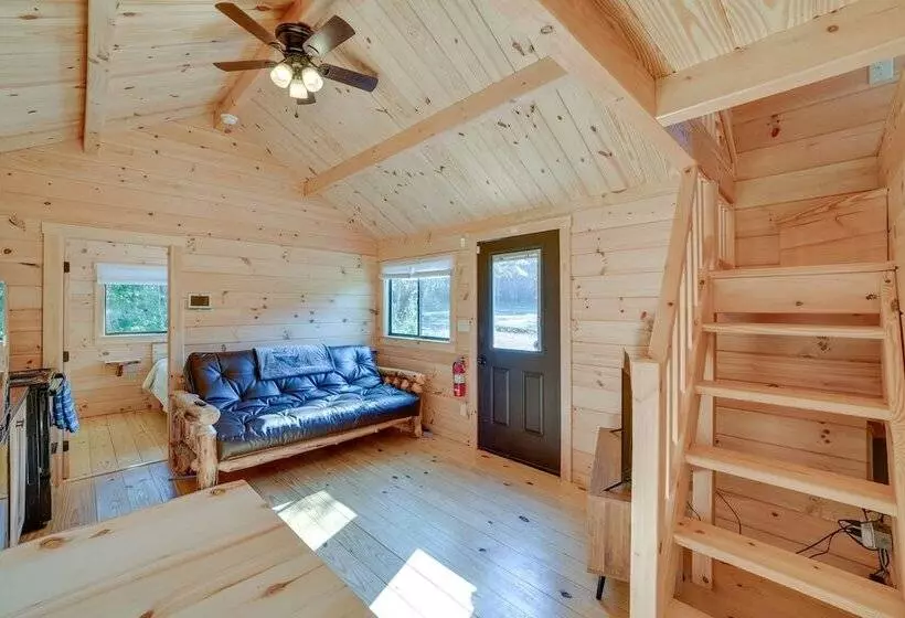 Catskills Tiny Home Cabin: Surrounded By Nature!