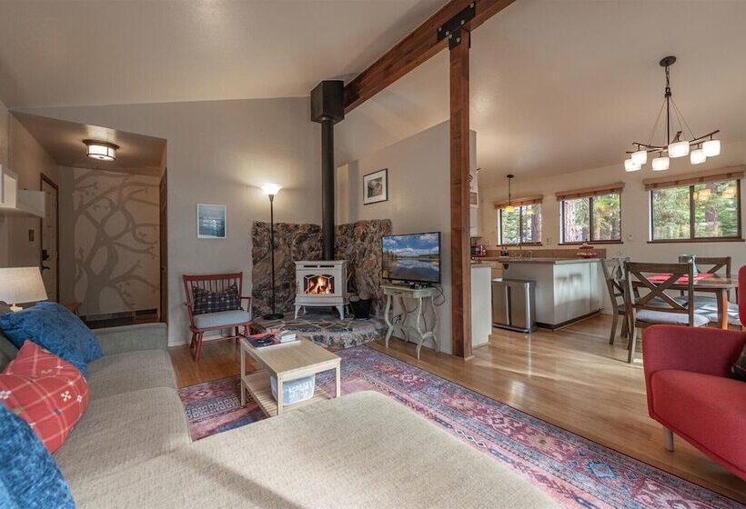 Cozy Pet Friendly Cabin In Lake Tahoe By Sierra Getaways