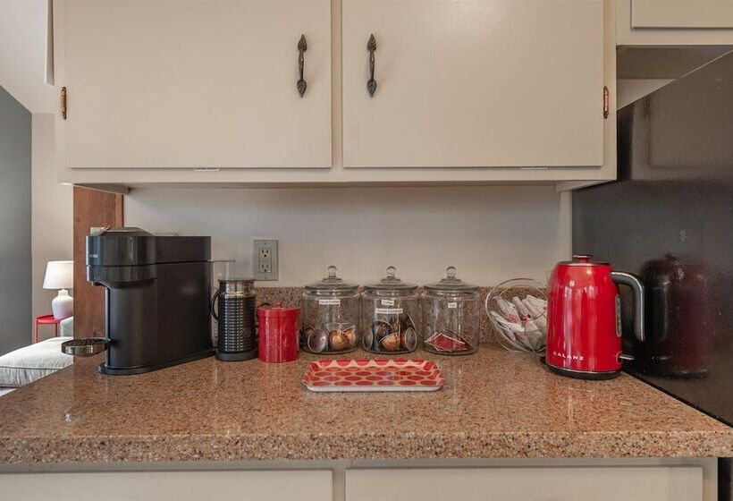 Cozy Pet Friendly Cabin In Lake Tahoe By Sierra Getaways