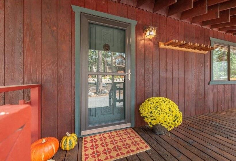 Cozy Pet Friendly Cabin In Lake Tahoe By Sierra Getaways