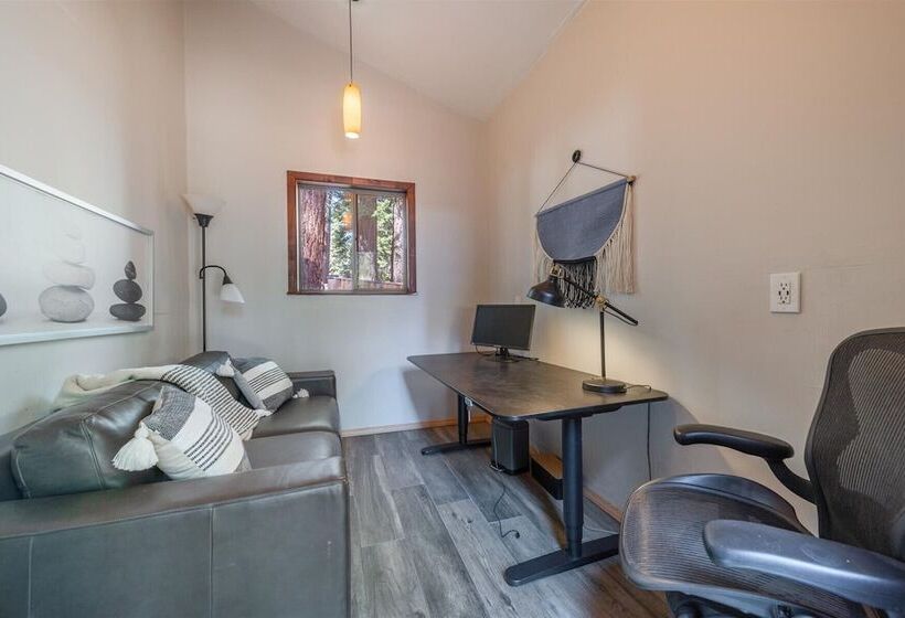 Cozy Pet Friendly Cabin In Lake Tahoe By Sierra Getaways