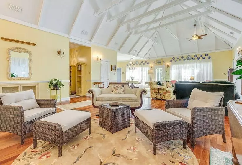 Fairhope Cottage: 2 Mi To Town & Pier!