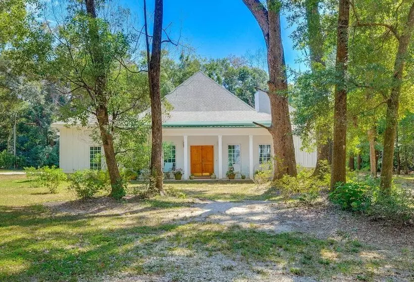 Fairhope Cottage: 2 Mi To Town & Pier!