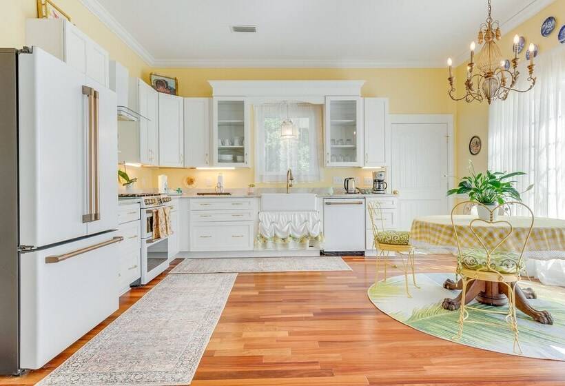 Fairhope Cottage: 2 Mi To Town & Pier!