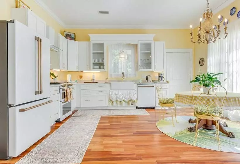 Fairhope Cottage: 2 Mi To Town & Pier!