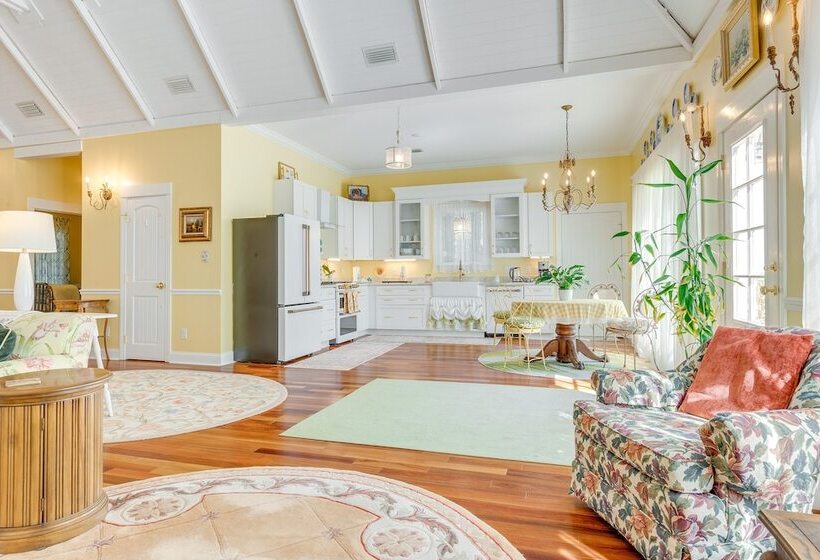 Fairhope Cottage: 2 Mi To Town & Pier!