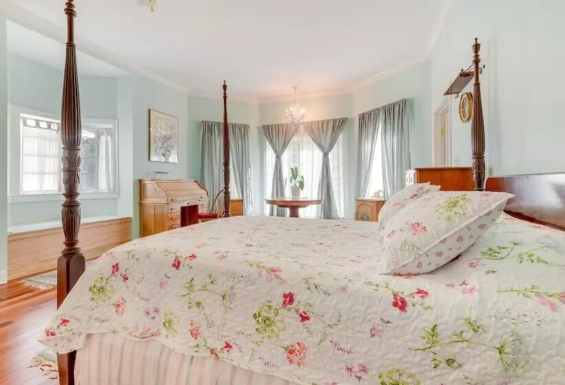 Fairhope Cottage: 2 Mi To Town & Pier!