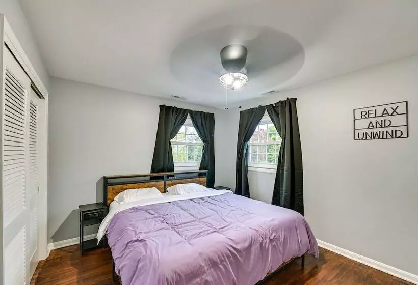 Family Friendly Versailles House: 12 Mi To Uk!