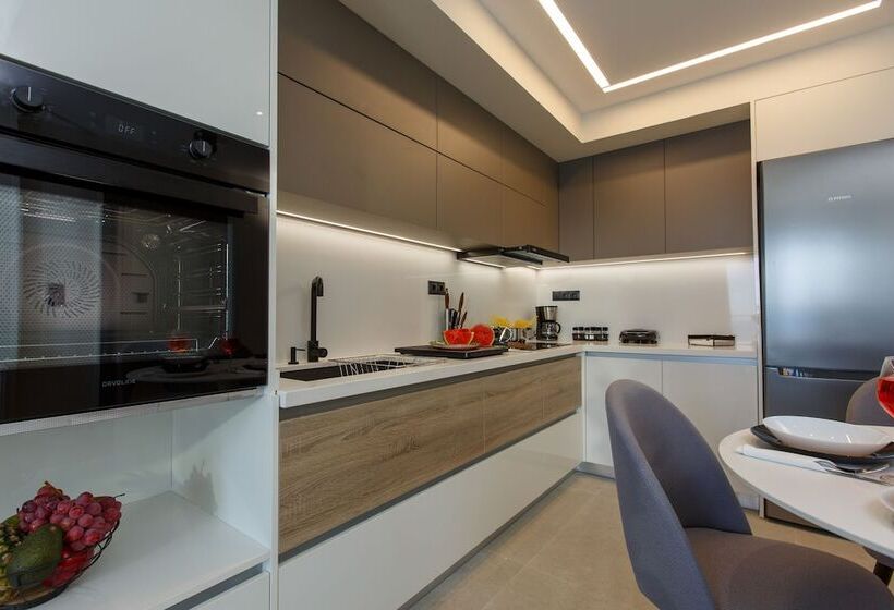 Hersonissos Beach Front Suites