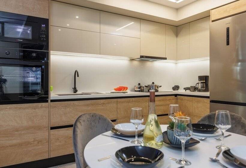 Hersonissos Beach Front Suites