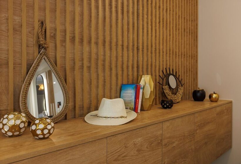 Hersonissos Beach Front Suites