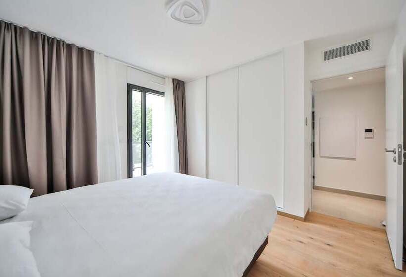 هتل Blue Night International 71