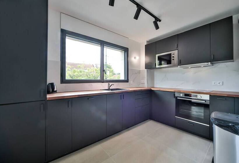 هتل Blue Night International 71