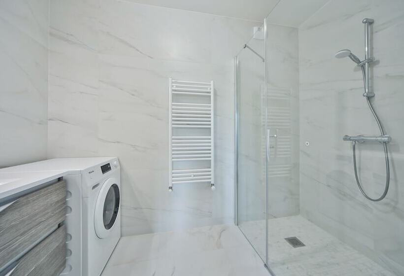 هتل Blue Night International 71