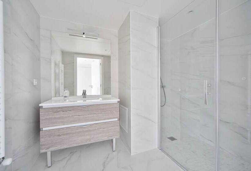 هتل Blue Night International 71