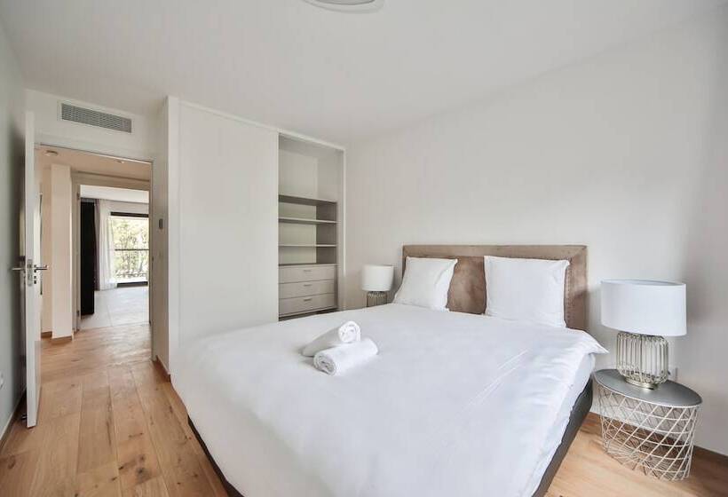 هتل Blue Night International 71