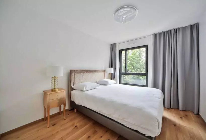 Hotelli Blue Night International 71