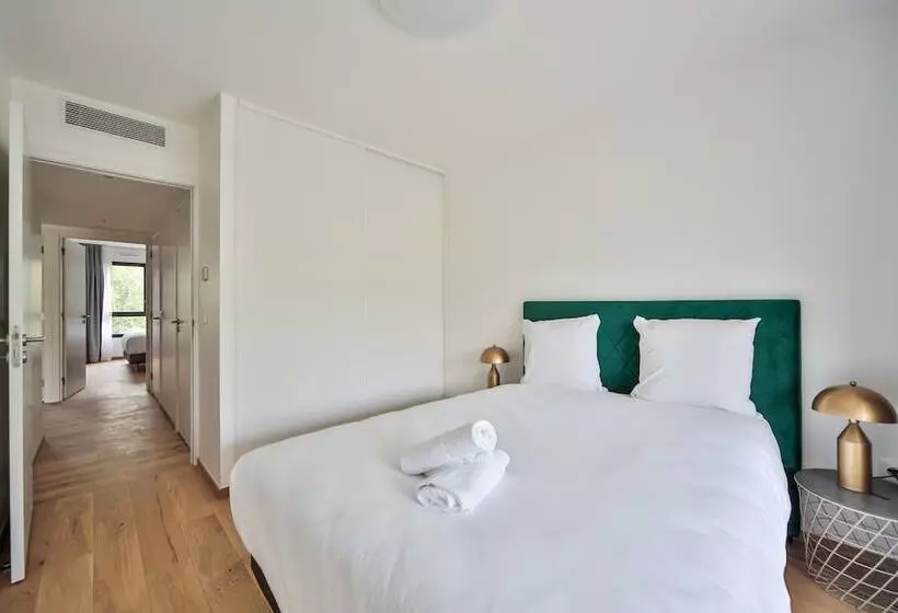 Hotelli Blue Night International 71