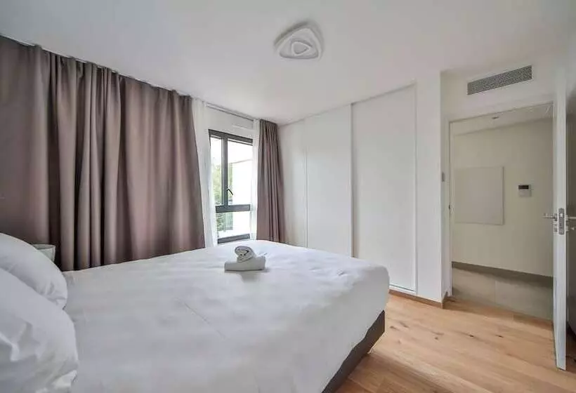 Hotelli Blue Night International 71