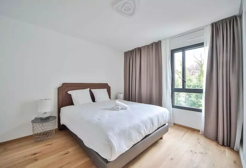 Hotelli Blue Night International 71