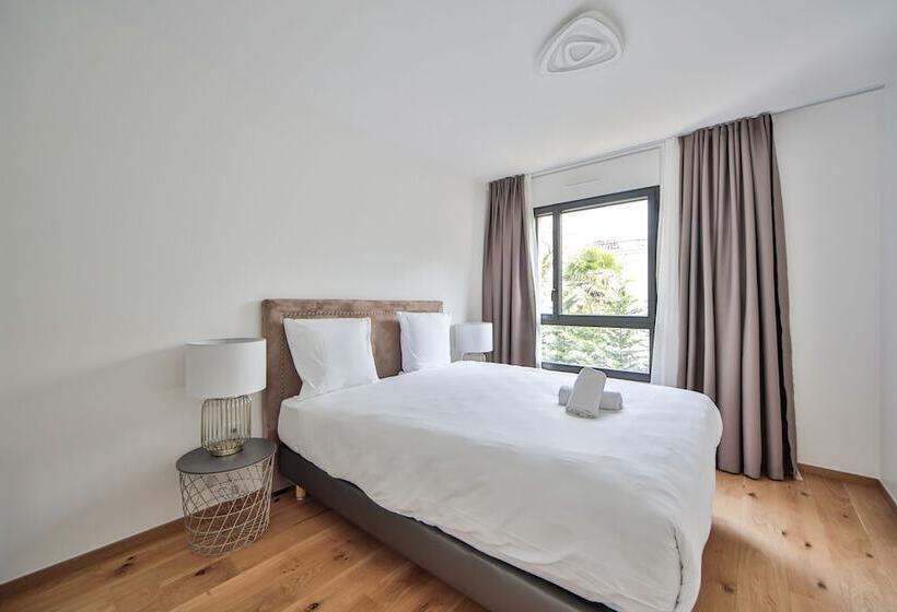 هتل Blue Night International 71