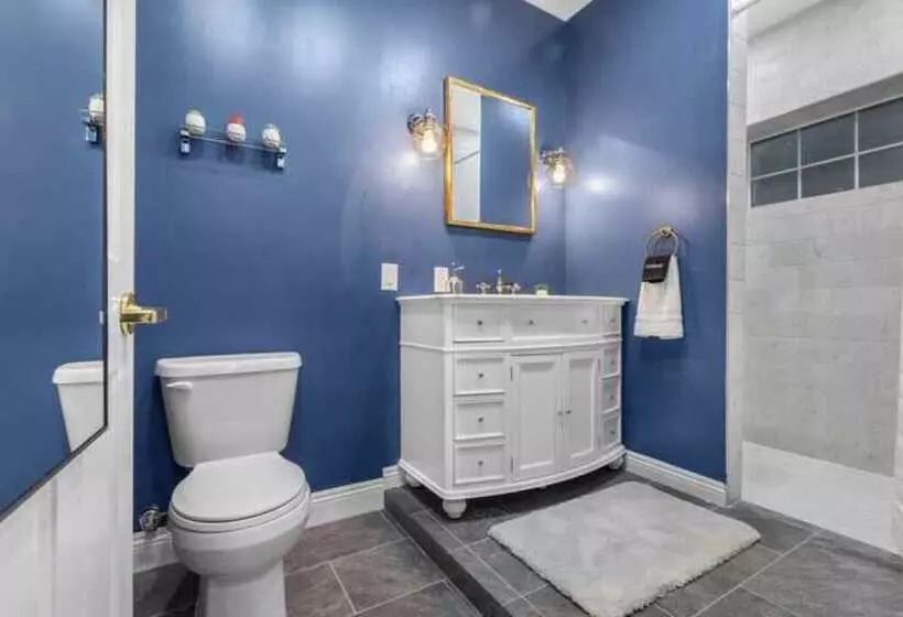 هتل Immersive Suite With Pool & Hot Tub