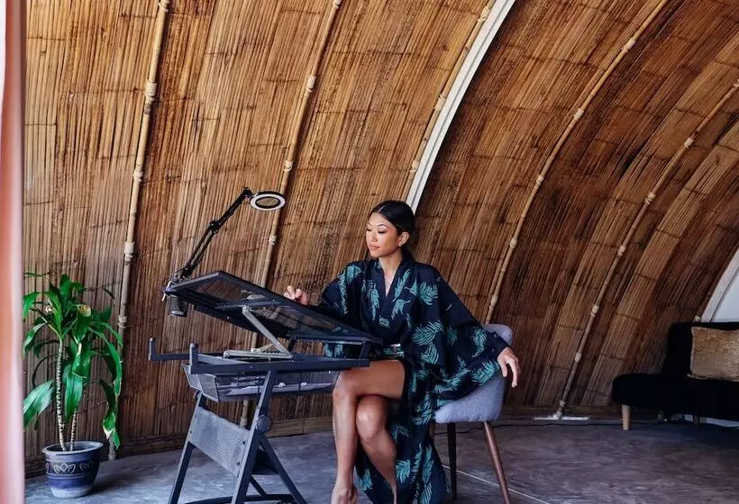 Hotelli Jaiyen Eco Resort